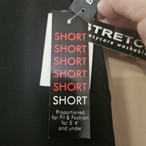 NWD Briggs New York Women's Size 12 Short Dress Pants Black Pull On - Picture 4 of 8